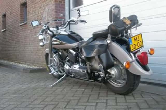 Yamaha XVS 650 A Dragstar Classic (2000) thumbnail 6