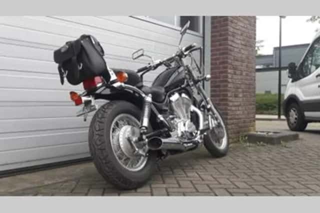 Suzuki VS 400 Intruder (1997) thumbnail 3