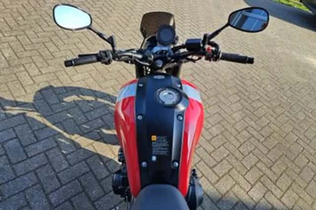 Yamaha XSR900 (2018) thumbnail 5