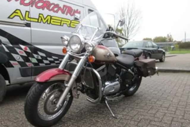 Kawasaki VN 800 (2000) thumbnail 2