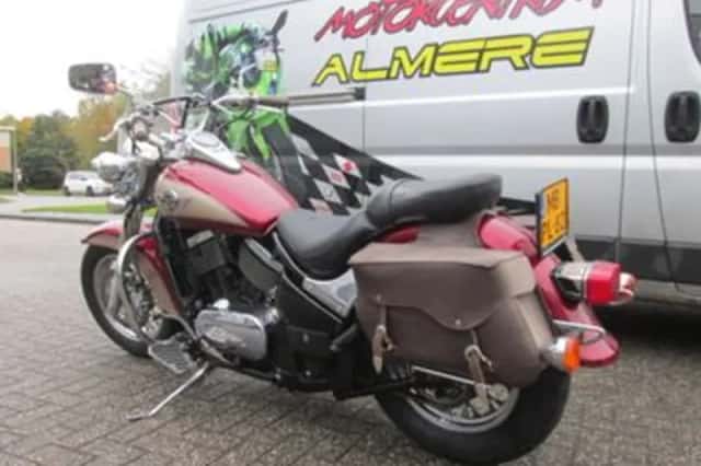 Kawasaki VN 800 (2000) thumbnail 3