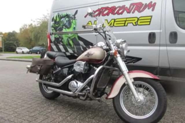 Kawasaki VN 800 (2000) thumbnail 5