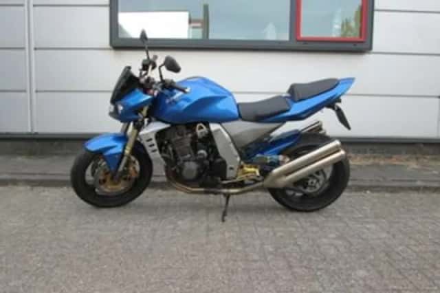Kawasaki Z1000 (2006) thumbnail 1