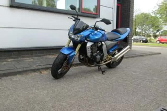 Kawasaki Z1000 (2006) thumbnail 2