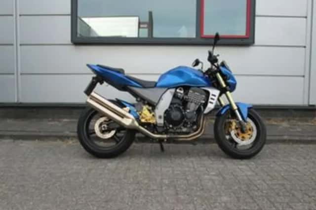Kawasaki Z1000 (2006) thumbnail 4