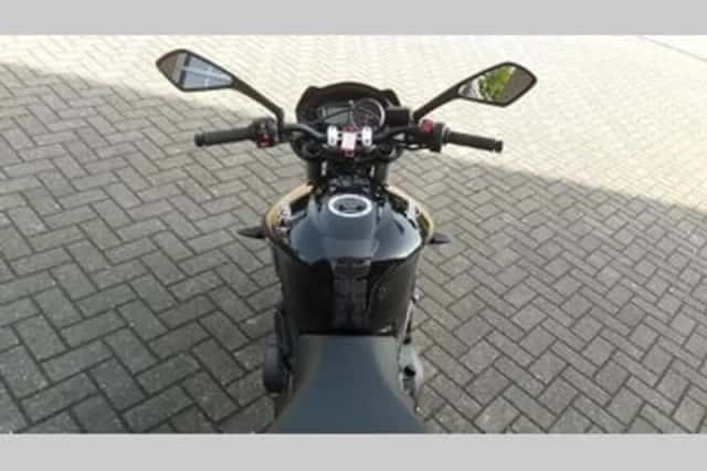 Triumph Street Triple S (2018) thumbnail 4
