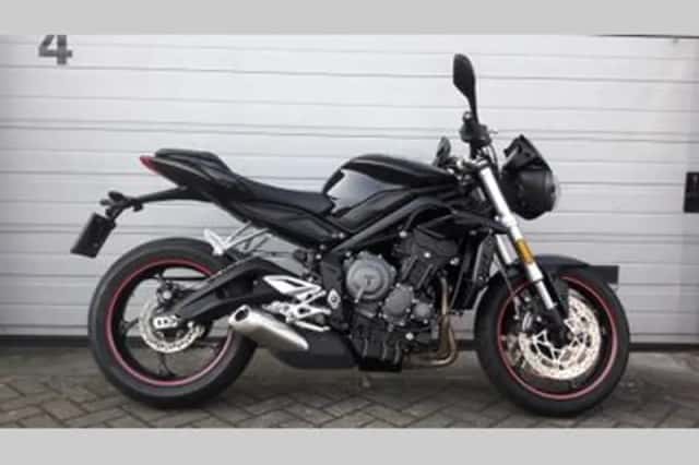 Triumph Street Triple S (2018) thumbnail 6