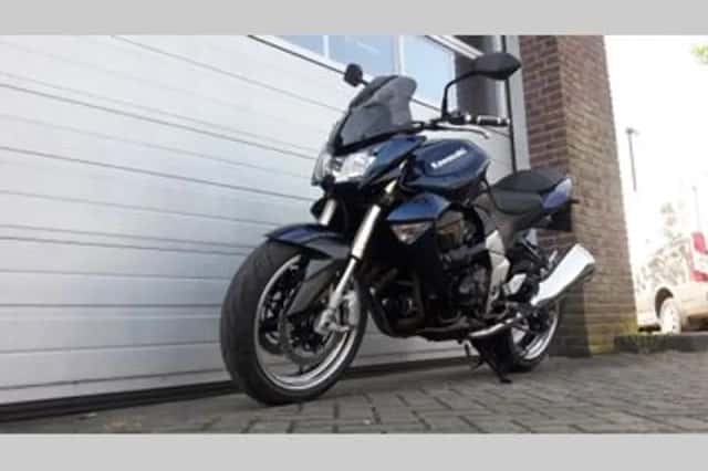 Kawasaki Z1000 (2009) thumbnail 2