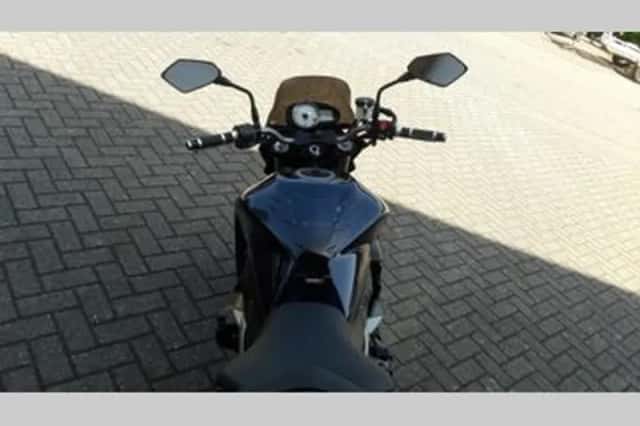 Kawasaki Z1000 (2009) thumbnail 4