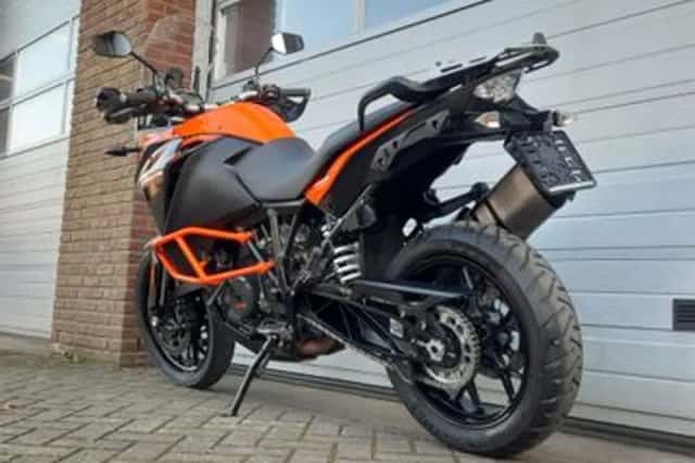 KTM 1090 Adventure (2017) thumbnail 3