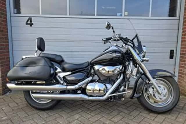 Suzuki Intruder (2005) thumbnail 1