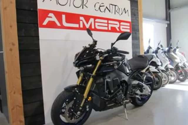 Yamaha MT-10 (2024) thumbnail 2