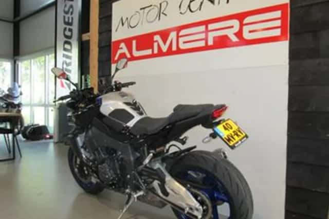 Yamaha MT-10 (2024) thumbnail 3