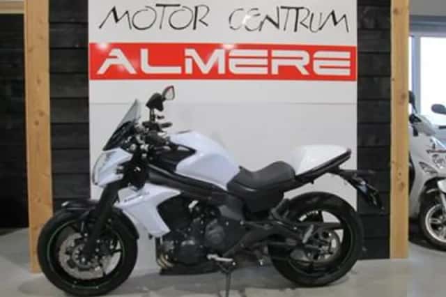 Kawasaki Er-6n (2015) thumbnail 4