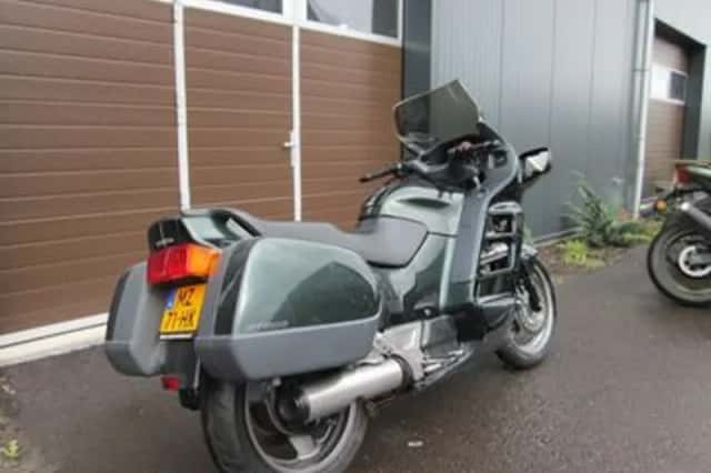 Honda ST 1100 PAN European (1990) thumbnail 3