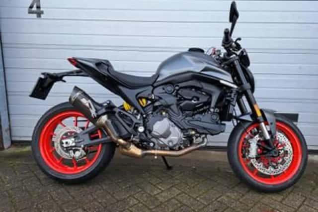 Ducati Monster (2021) thumbnail 1