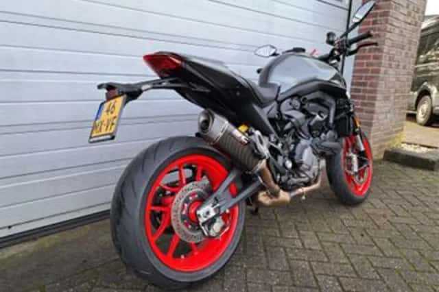 Ducati Monster (2021) thumbnail 3