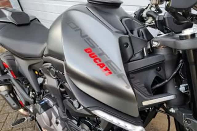 Ducati Monster (2021) thumbnail 5