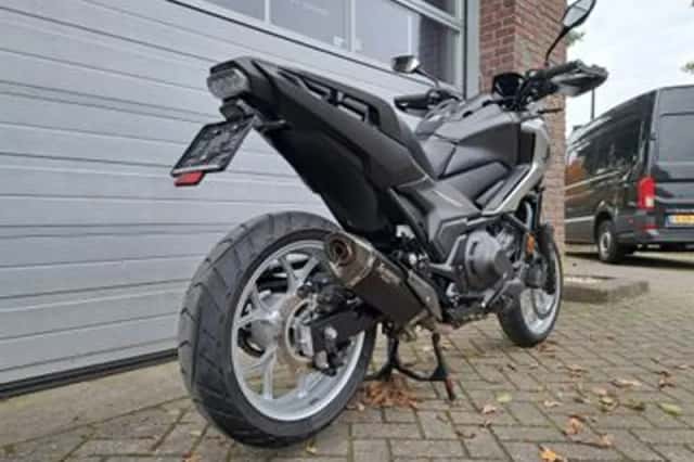 Honda NC750X (2017) thumbnail 3