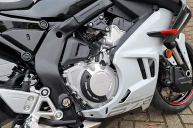 CFMoto 675SR-R (2026) thumbnail 5
