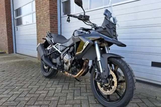 Suzuki V-Strom 800 (2025) thumbnail 2