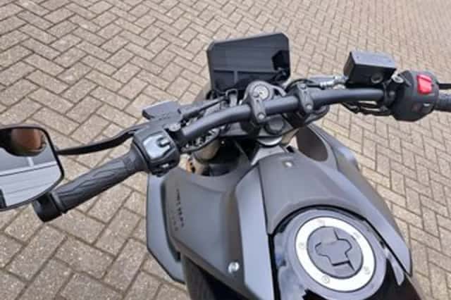Suzuki GSX-8S (2023) thumbnail 5