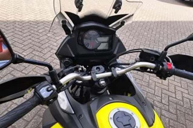 Suzuki V-Strom (2018) thumbnail 5