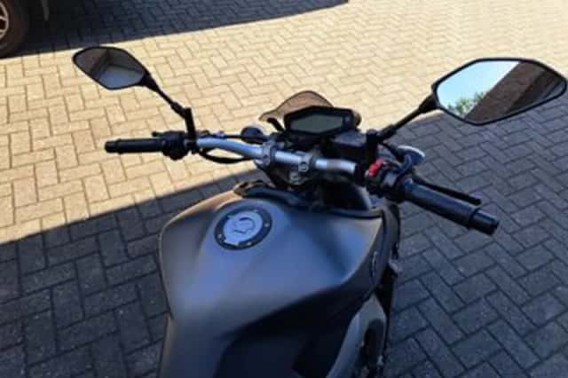 Yamaha MT-09 (2014) thumbnail 6