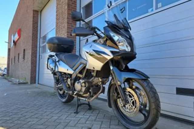 Suzuki V-Strom (2005) thumbnail 2