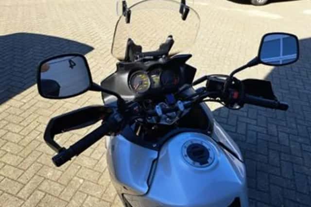 Suzuki V-Strom (2005) thumbnail 5