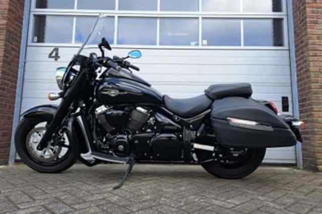 Suzuki C 1500 BT Intruder (2015) thumbnail 1