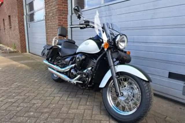 Kawasaki VN 900 Classic (2017) thumbnail 2