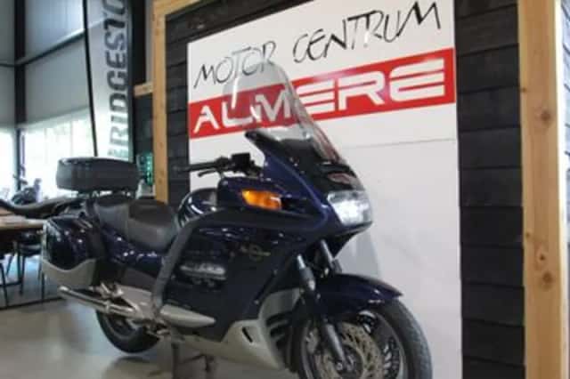 Honda ST 1100 PAN European (1995) thumbnail 2