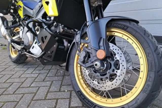 Suzuki V-Strom 1050 (2022) thumbnail 3