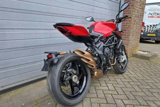 MV Agusta Brutale 800 (2024) thumbnail 4