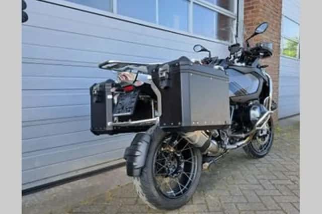 BMW R 1250 GS Adventure (2023) thumbnail 3