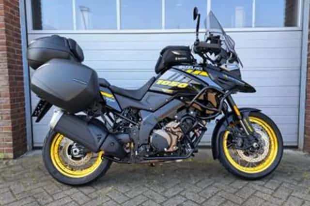 Suzuki V-Strom 1050XT (2022) thumbnail 1