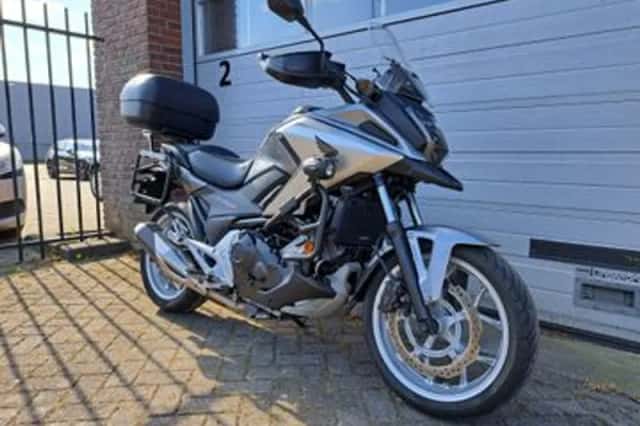 Honda NC750X (2018) thumbnail 2