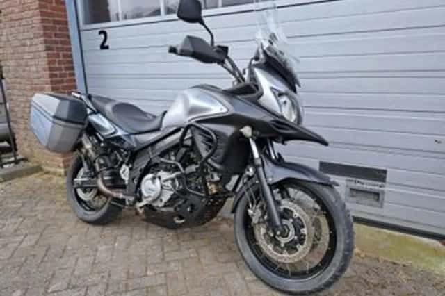 Suzuki V-Strom (2016) thumbnail 2