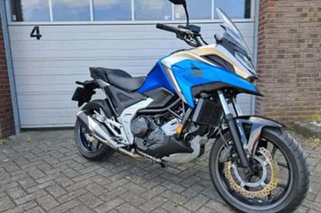 Honda NC750X (2022) thumbnail 2