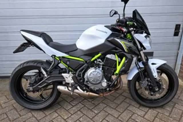 Kawasaki Z650 (2017) thumbnail 3