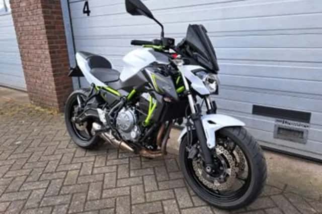 Kawasaki Z650 (2017) thumbnail 4