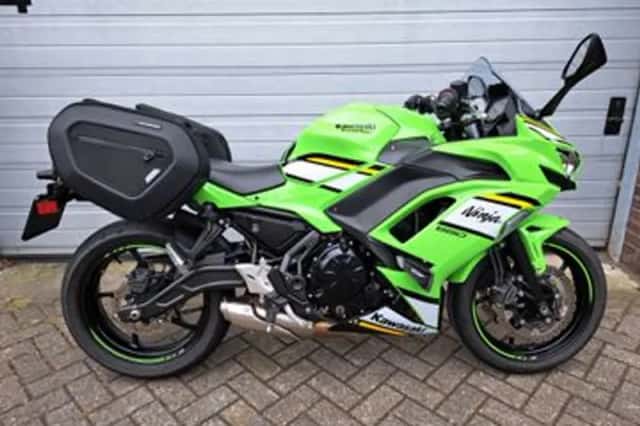 Kawasaki Ninja 650 (2025) thumbnail 1