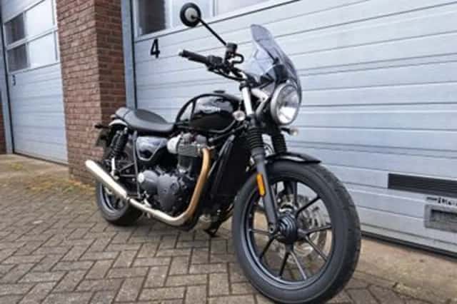 Triumph Street Twin (2017) thumbnail 2
