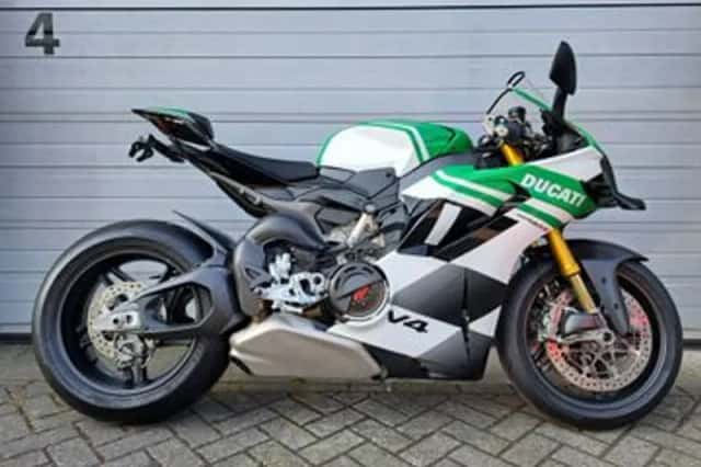 Ducati Panigale V4 (2026) thumbnail 1