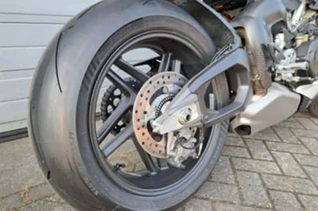 Ducati Panigale V4 (2026) thumbnail 6