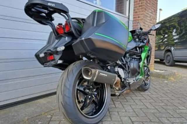 Kawasaki Ninja H2 SX SE (2023) thumbnail 3