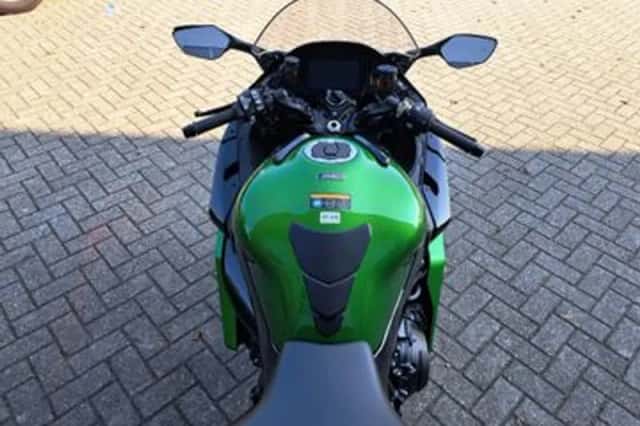 Kawasaki Ninja H2 SX SE (2023) thumbnail 5