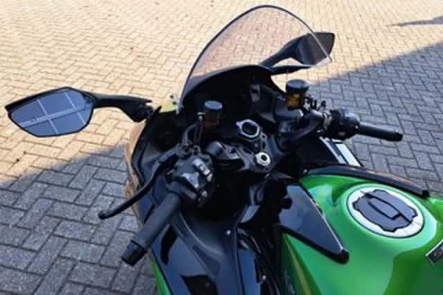 Kawasaki Ninja H2 SX SE (2023) thumbnail 6