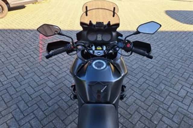 Suzuki V-Strom (2007) thumbnail 4